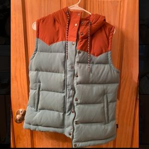 Bivy Hooded Vest